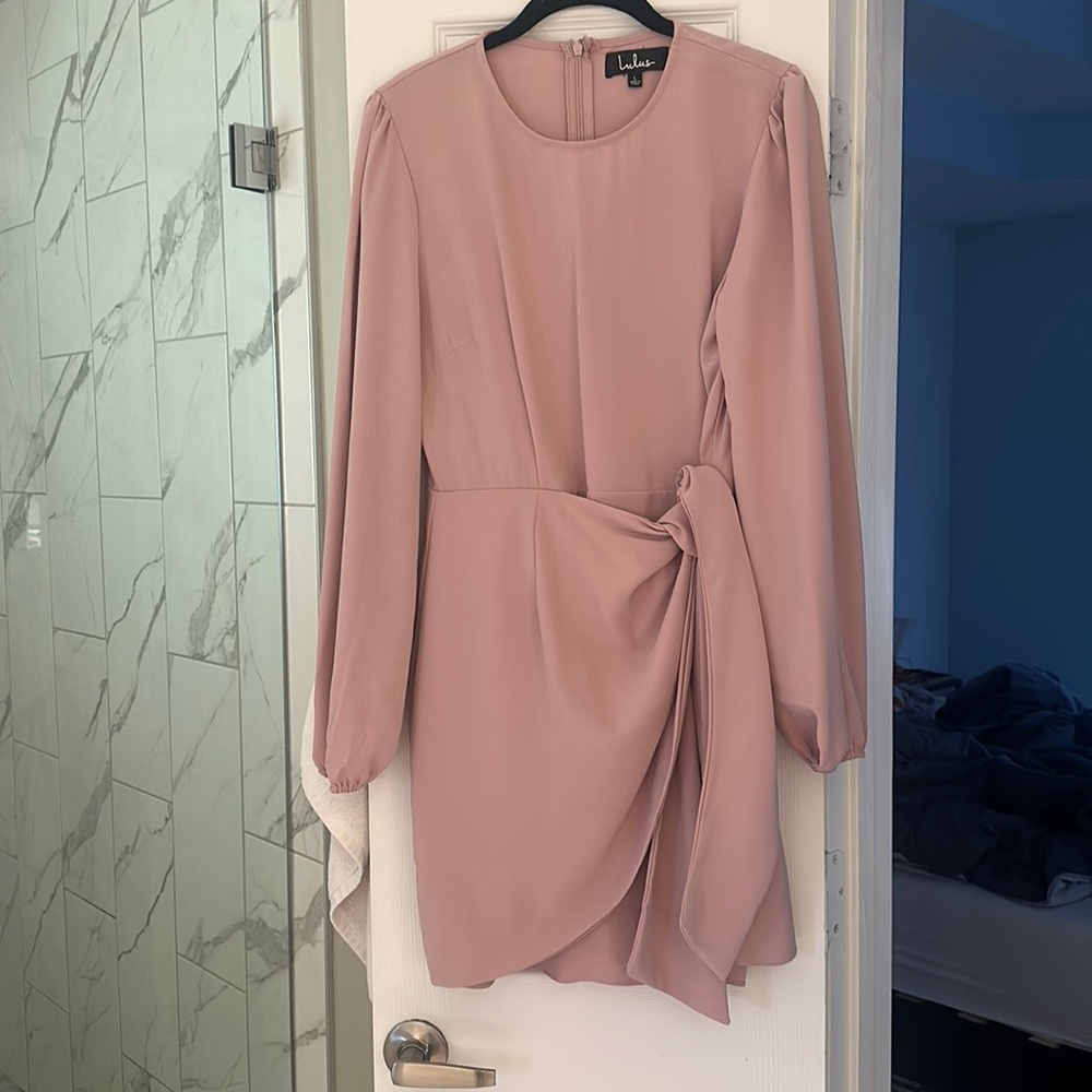 Lulus L front tie mini dress